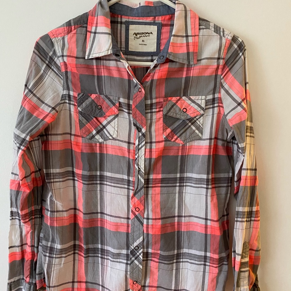 Shirt - Picture 2 of 2